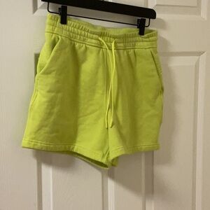 Lululemon short